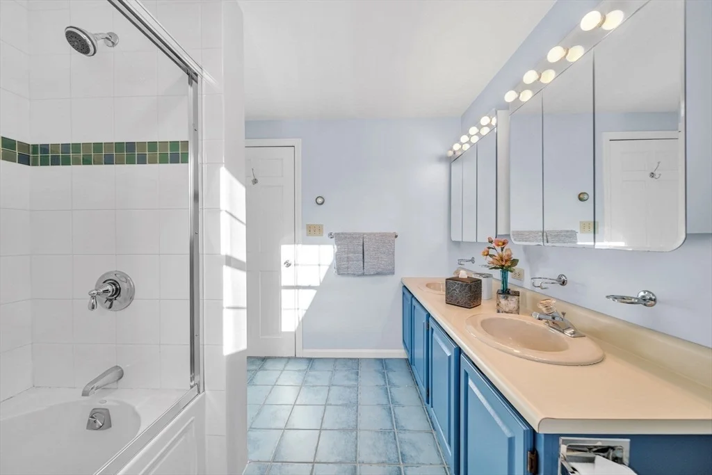 Photo of 26 Varick Hill Rd