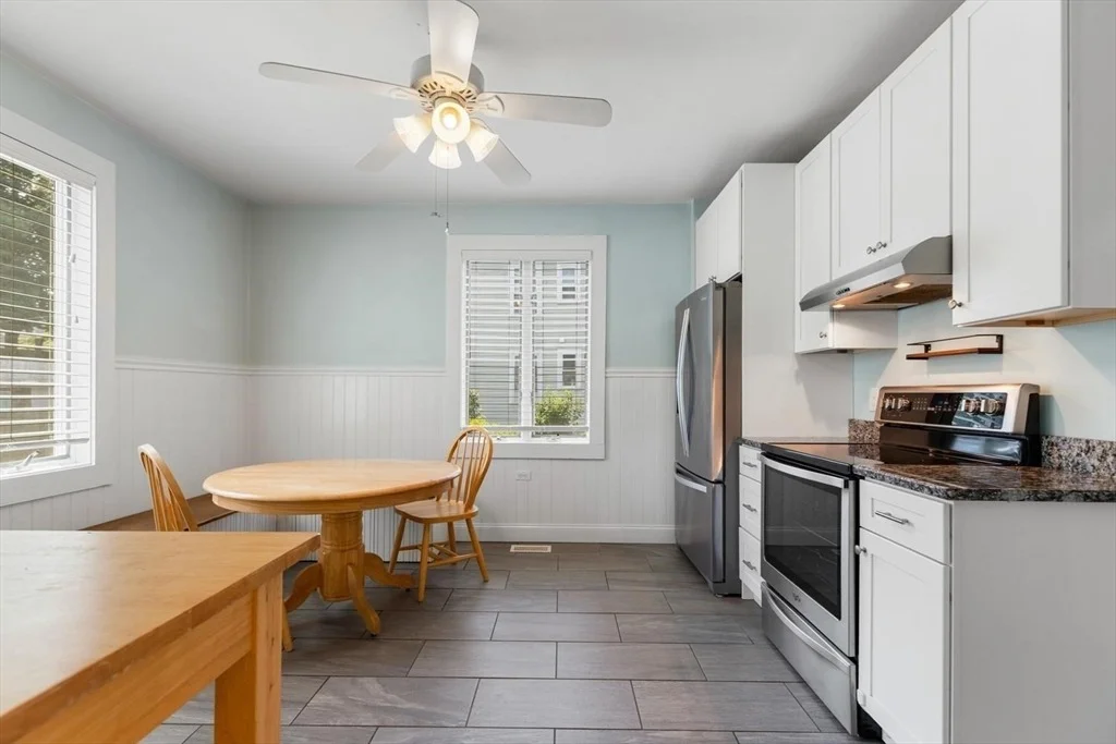 Photo of 18 Willow Ave