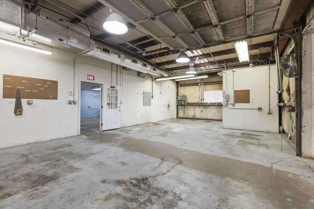 Photo of 150 Gilbert St