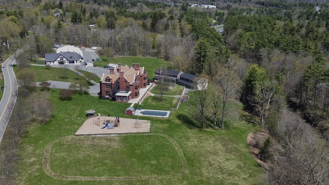 Photo of 349 Old Stockbridge Rd