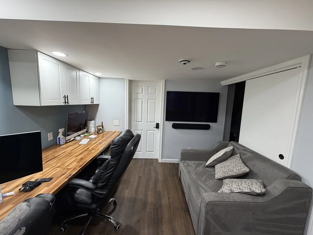 Photo of 25 Winston Cir