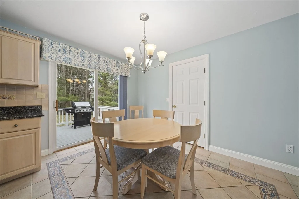 Photo of 67 Henderson Ln
