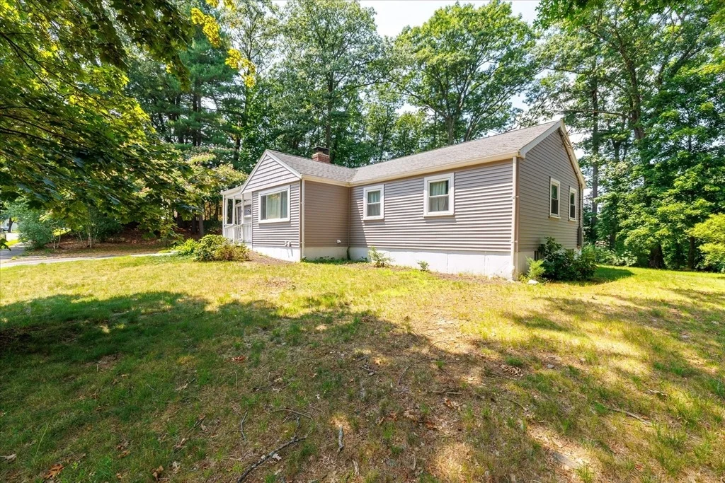Photo of 13 Curley Dr