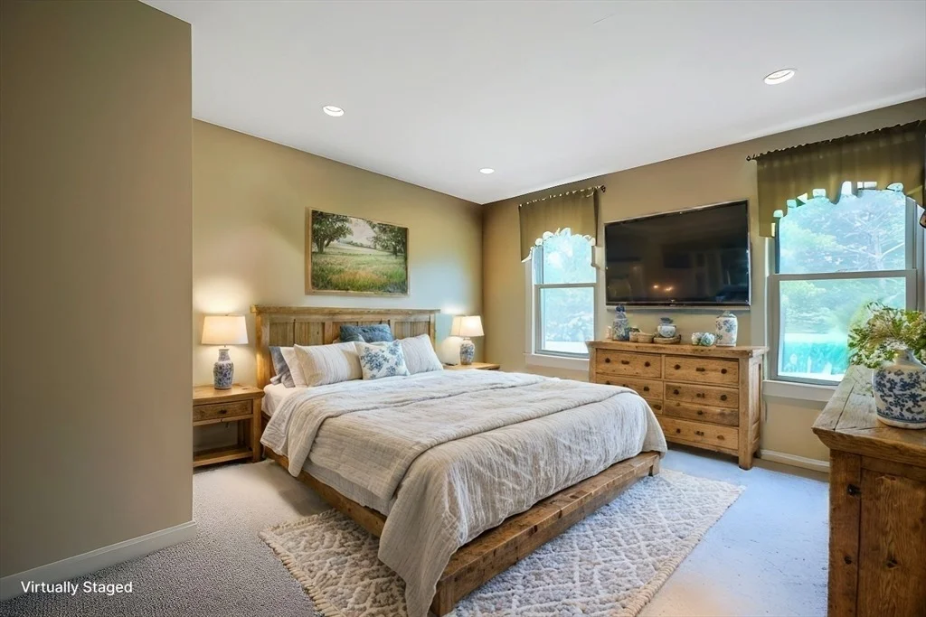 Photo of 65 Benjamin Day Dr.