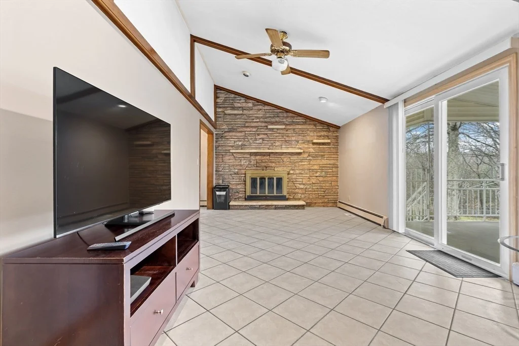 Photo of 118 Sherbourne Pl