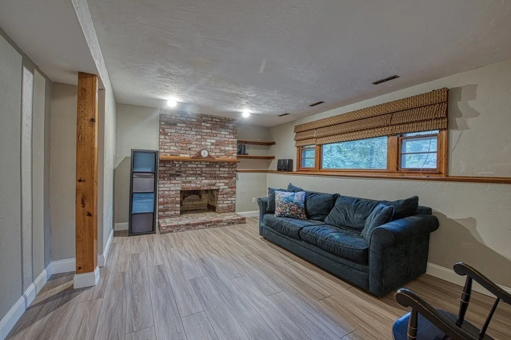 Photo of 5 Chase Drive