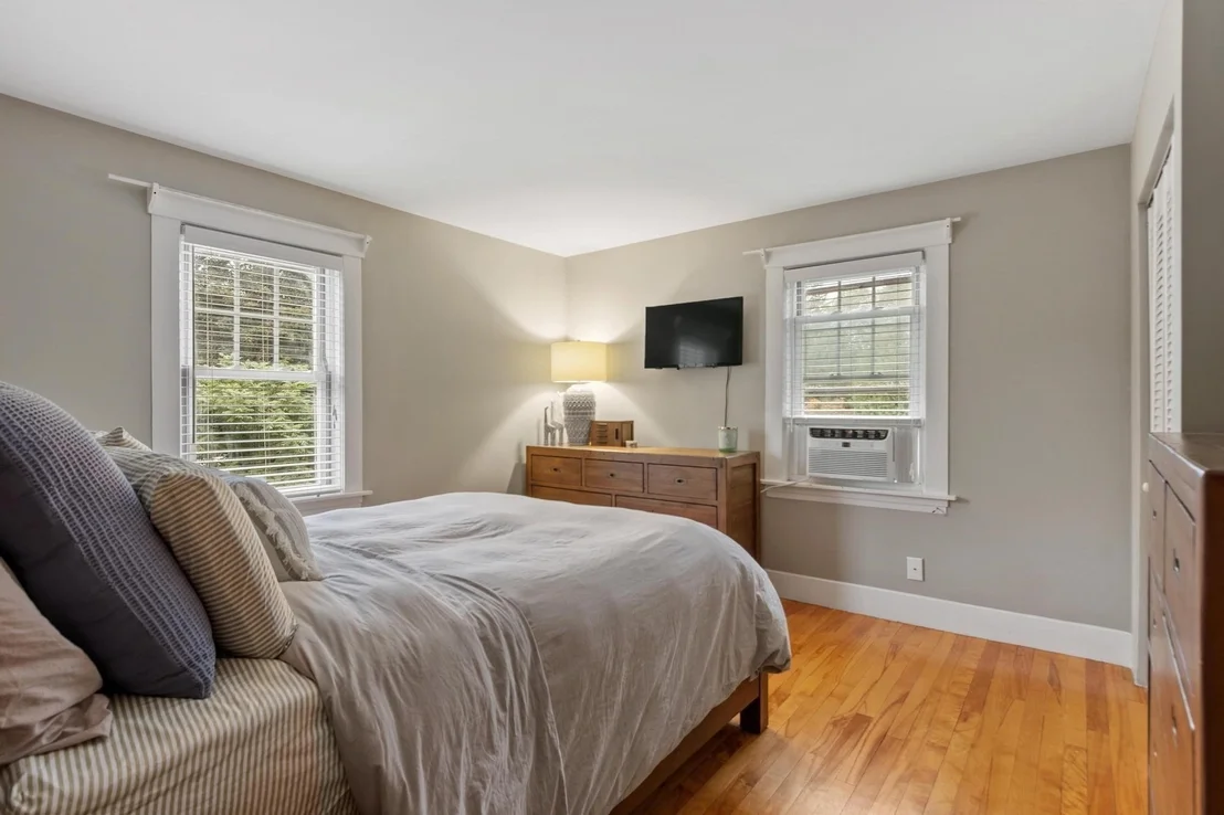 Photo of 48 Walnut St