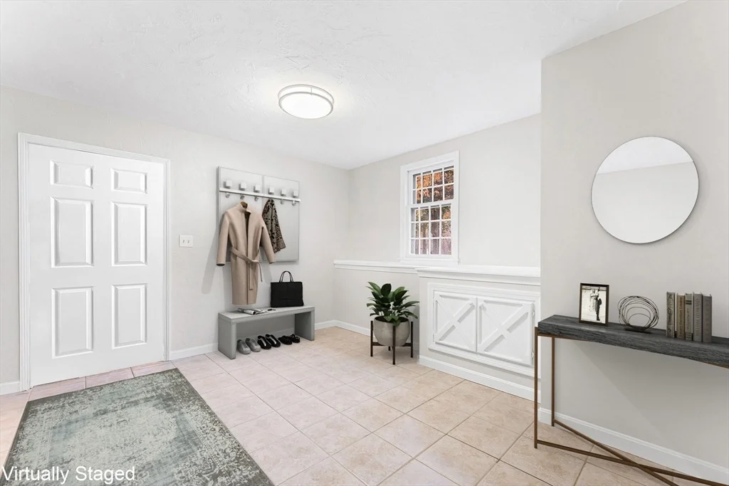 Photo of 33 Dascomb Rd