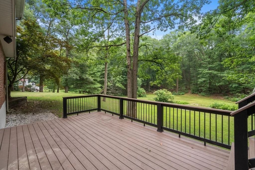 Photo of 298 Marked Tree Road