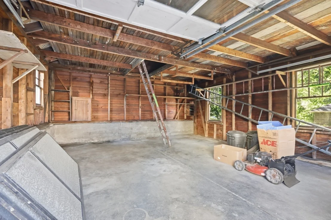 Photo of 23 Stone Ave.
