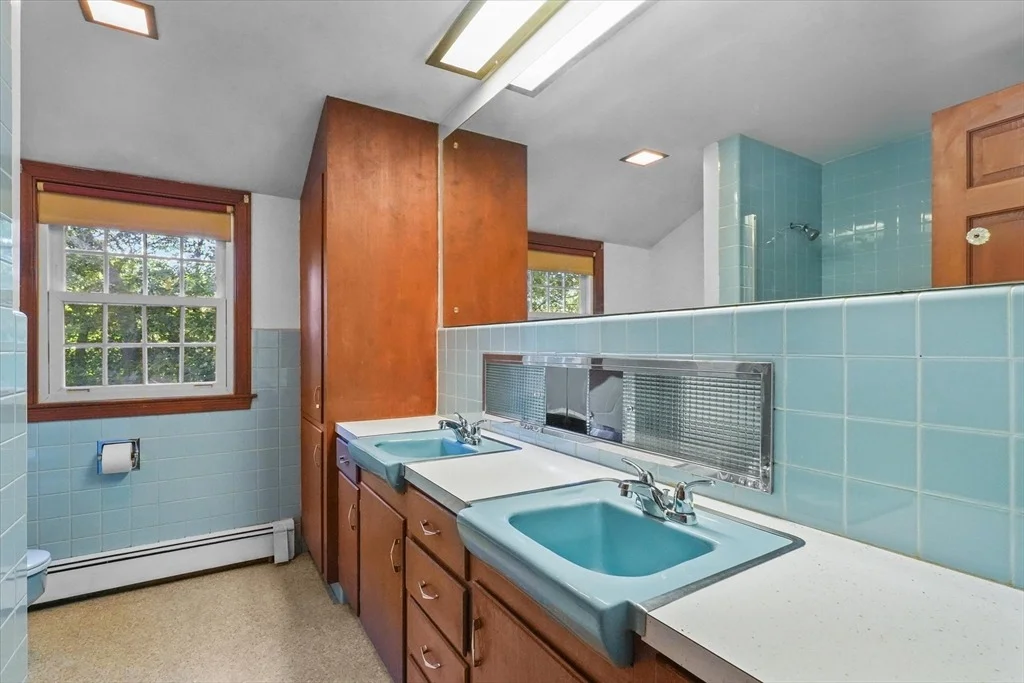 Photo of 162 Starr Ave