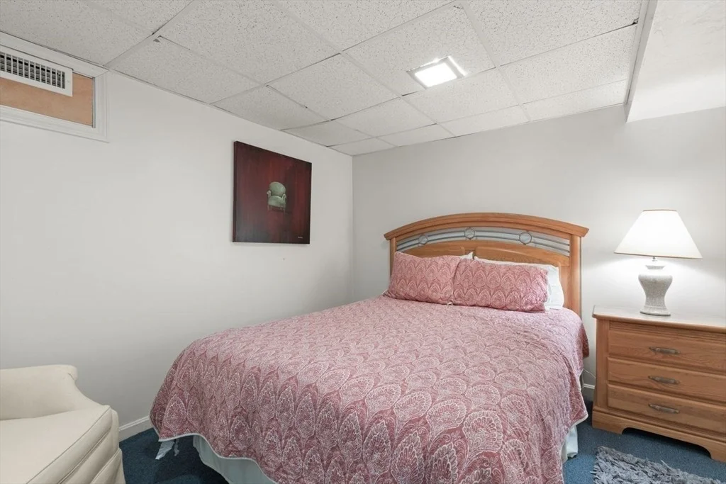 Photo of 24 Queens Cir