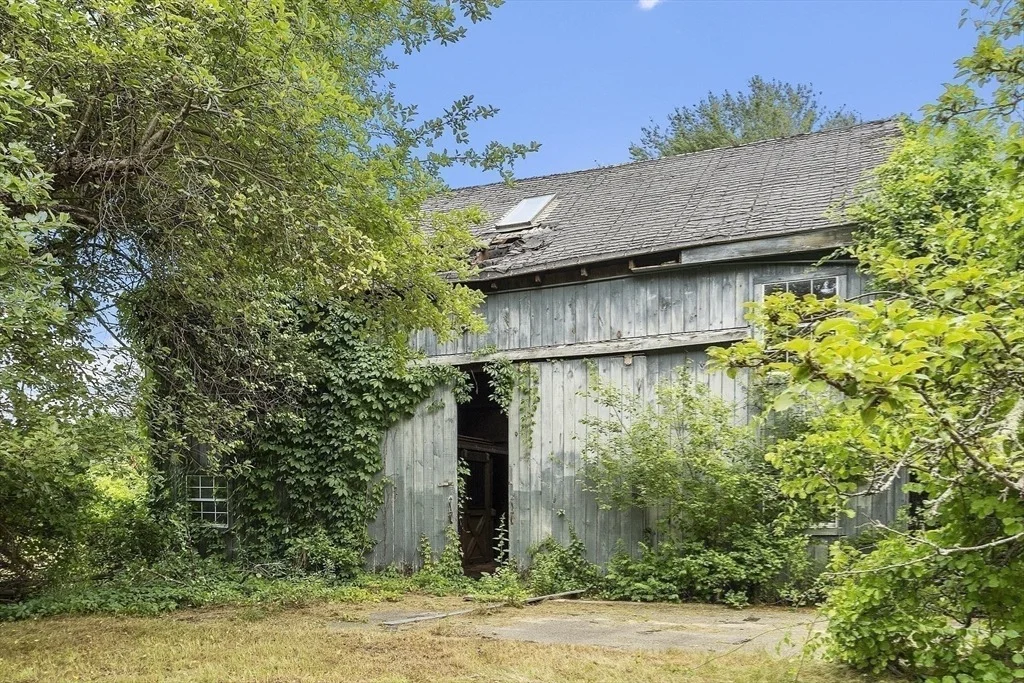 Photo of 245 Elm St