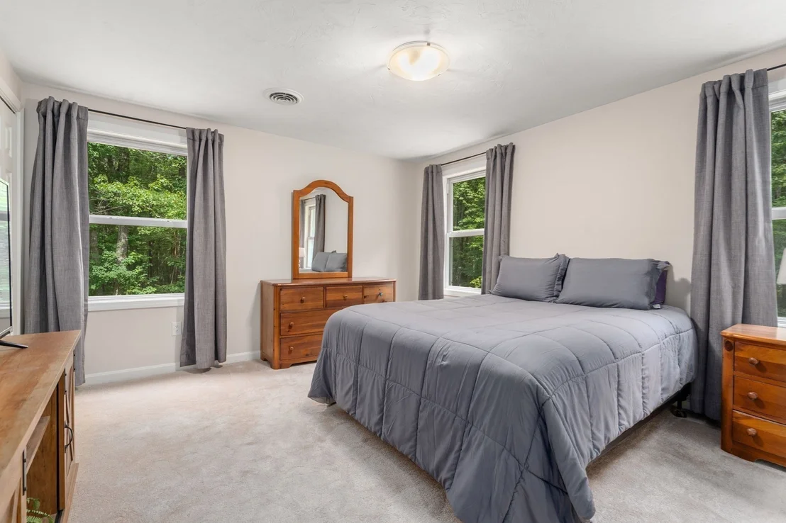 Photo of 181 Sterling Rd