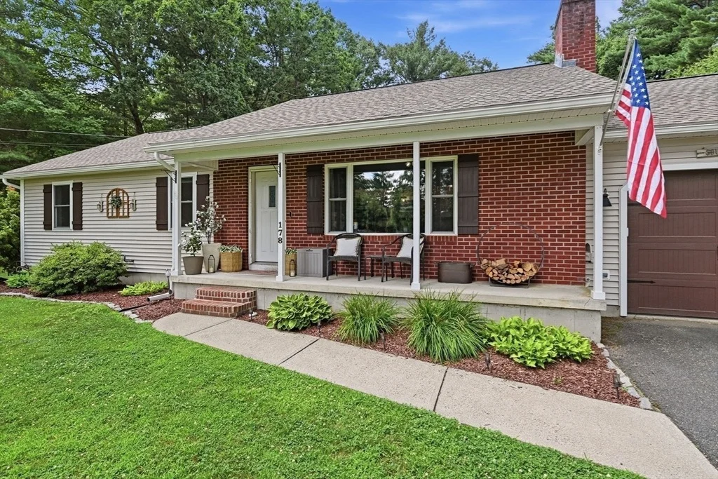 Photo of 178 County Rd
