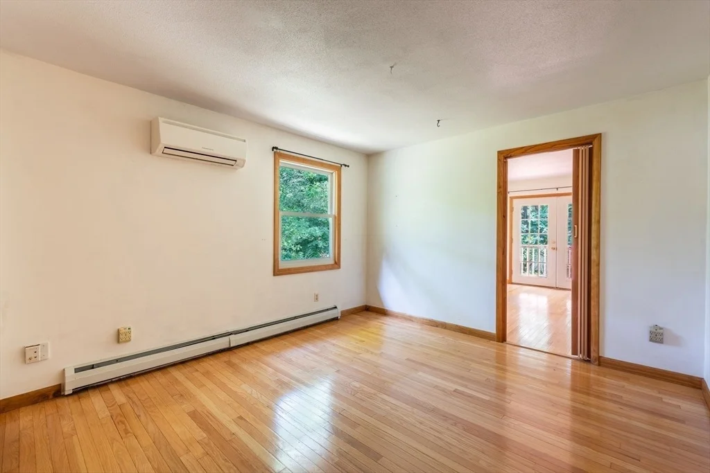 Photo of 110 Grantwood Dr
