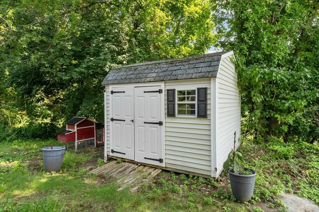 Photo of 145 Colburn Road