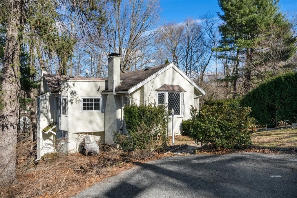 Photo of 12 Wareland Rd
