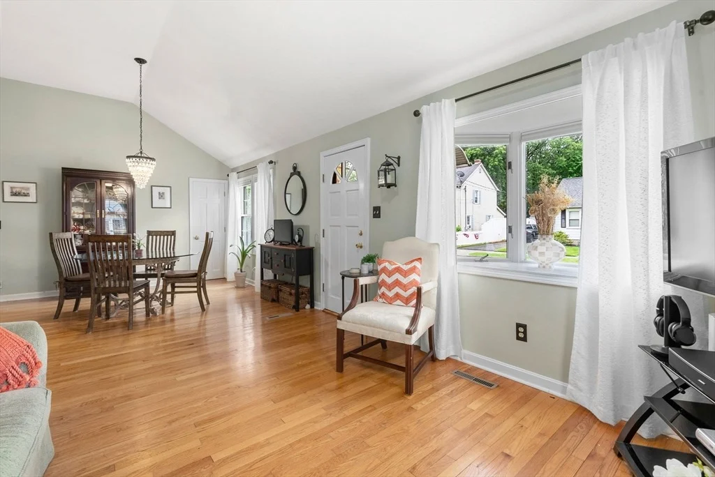Photo of 97 Connecticut Ave
