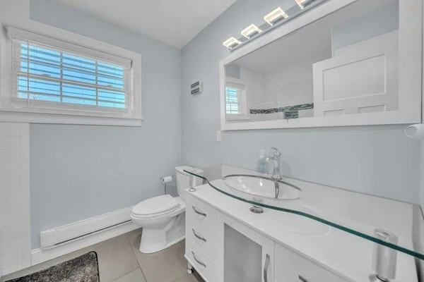 Photo of 35 Holbrook Ave
