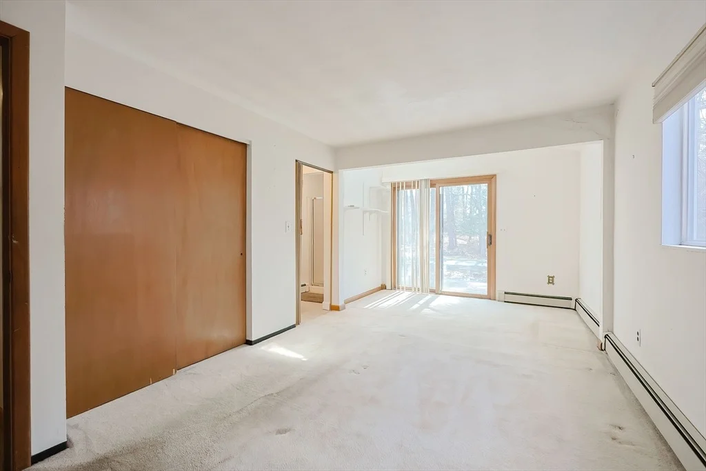 Photo of 10 Corrine Dr