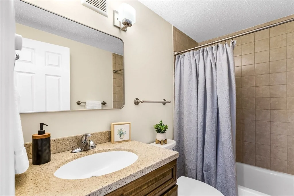 Photo of Unit D at 33 Maple Crest Cir