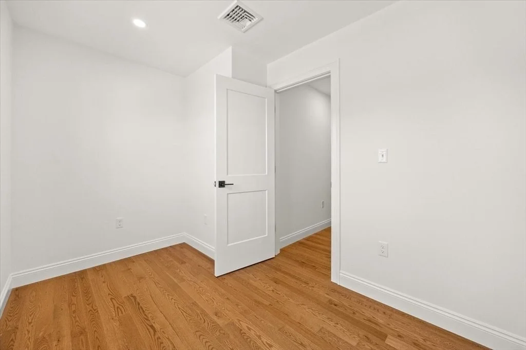 Photo of 2 Valley Run Dr