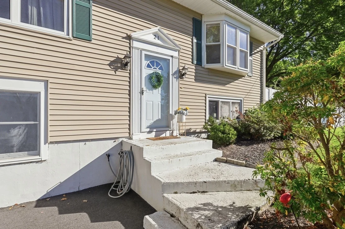 Photo of 21 Circuit Ave