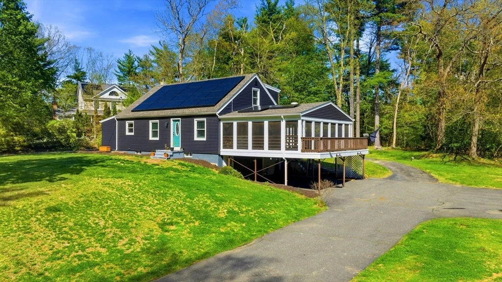 Photo of 77 Carmody Rd