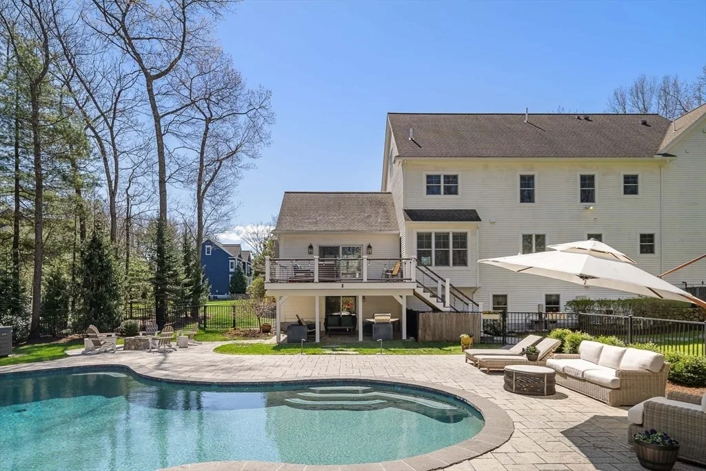 Photo of 8 Goldman Cir