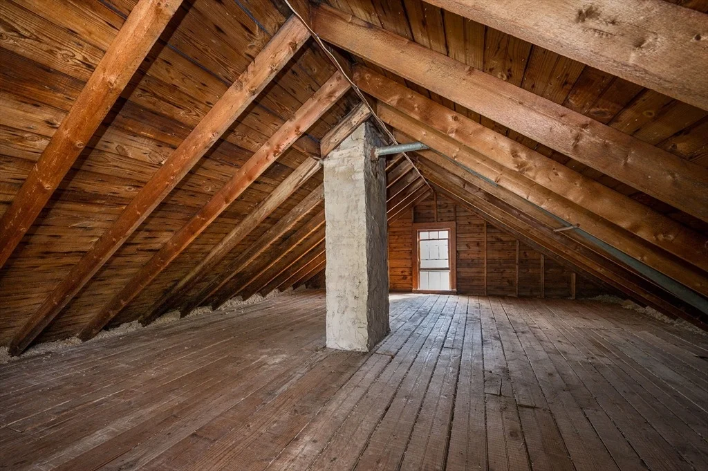 Photo of 80 Pine St.