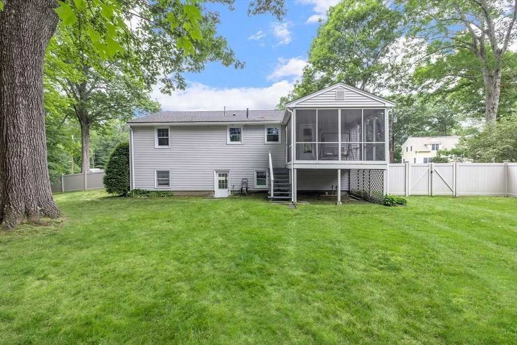 Photo of 31 Robert Rd