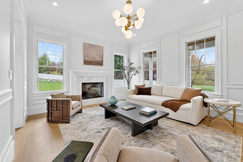 Photo of 8 Crestview Road