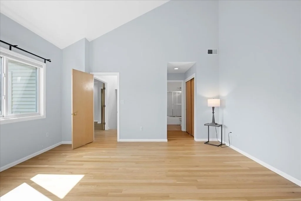 Photo of Unit 38C at 343 Captain Eames Cir
