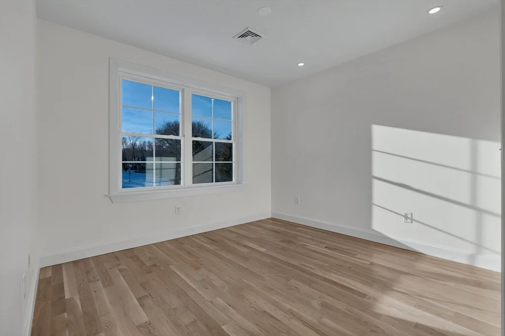 Photo of 25 Columbine Rd
