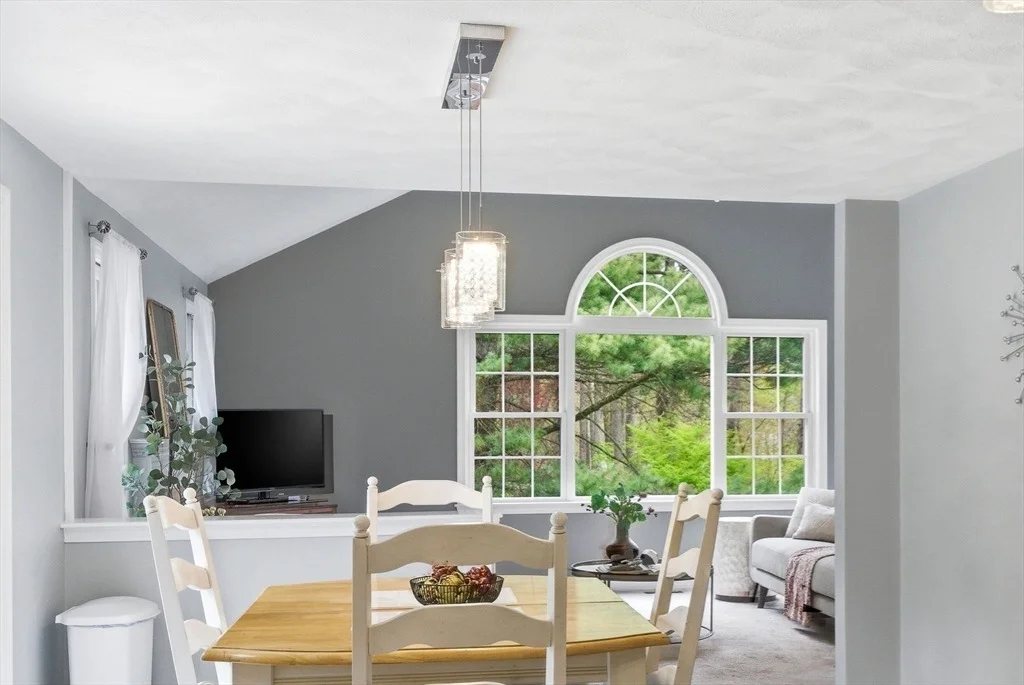 Photo of 6 Kristyn Ln