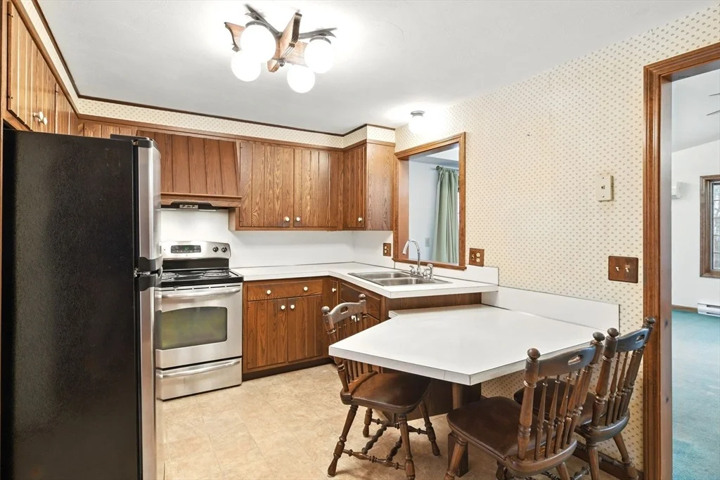 Photo of 48 Longwood Dr
