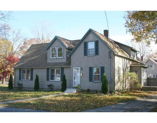 Photo of 26 Quinapoxet Ln