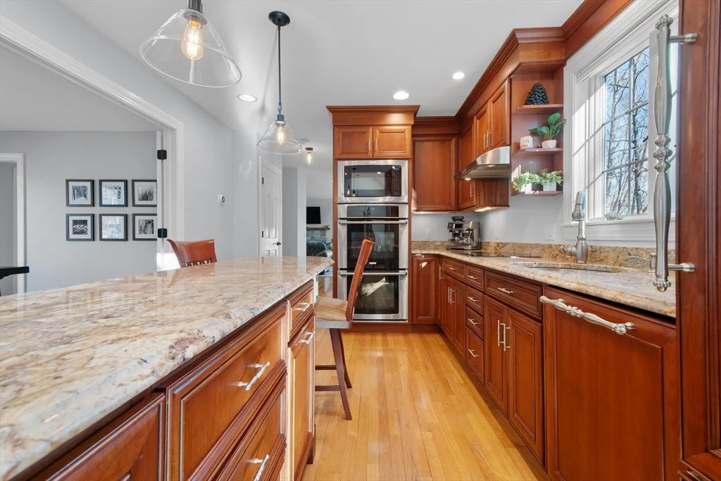 Photo of 25 Woodside Cir