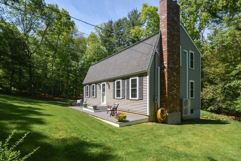 Photo of 33 Rockmeadow Rd Ext