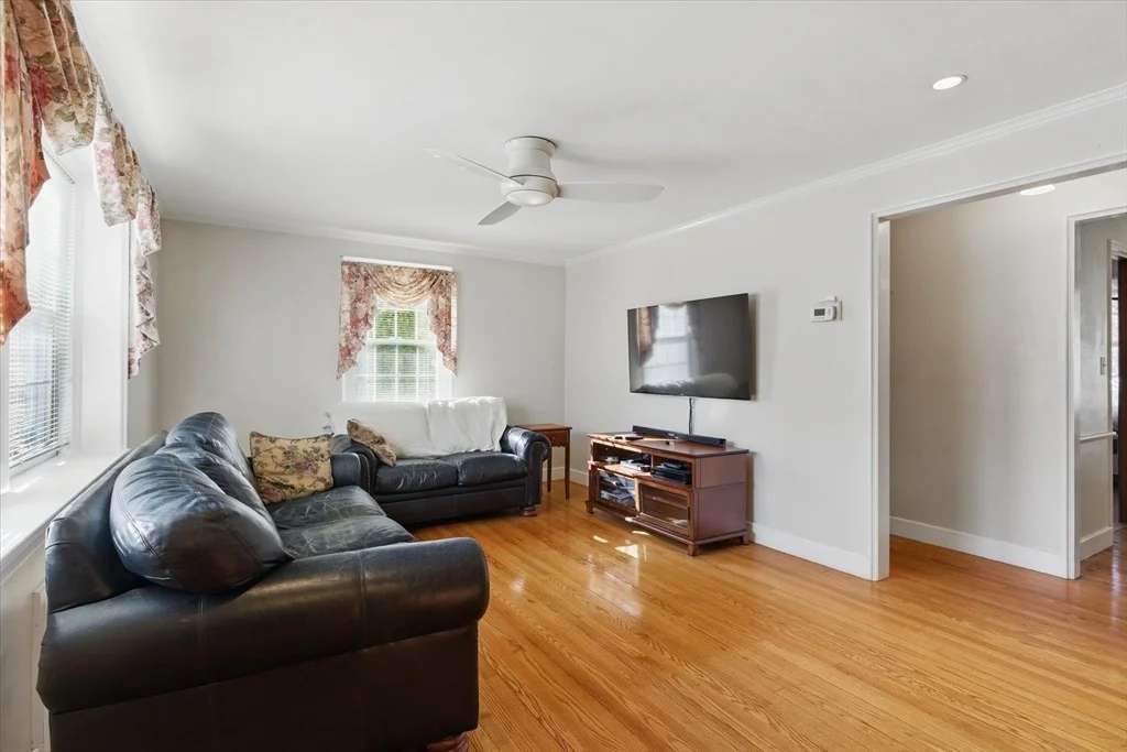 Photo of 12 Sanger Ave