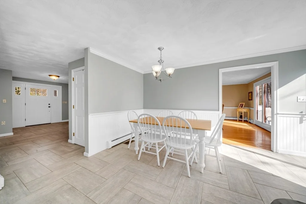 Photo of 315 Candlestick Rd