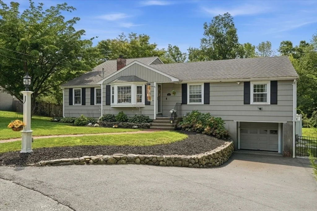 Photo of 31 Rayfield Rd