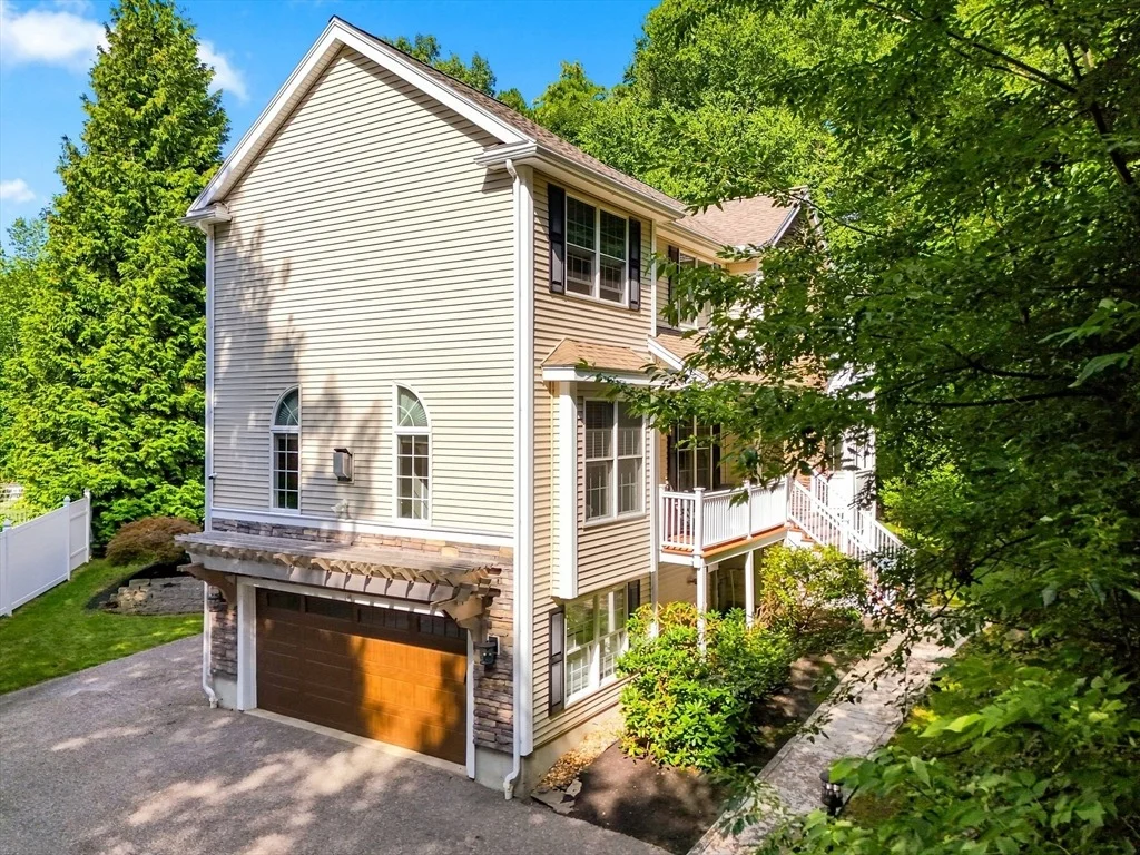 Photo of 18 Parsonage Hill Rd.