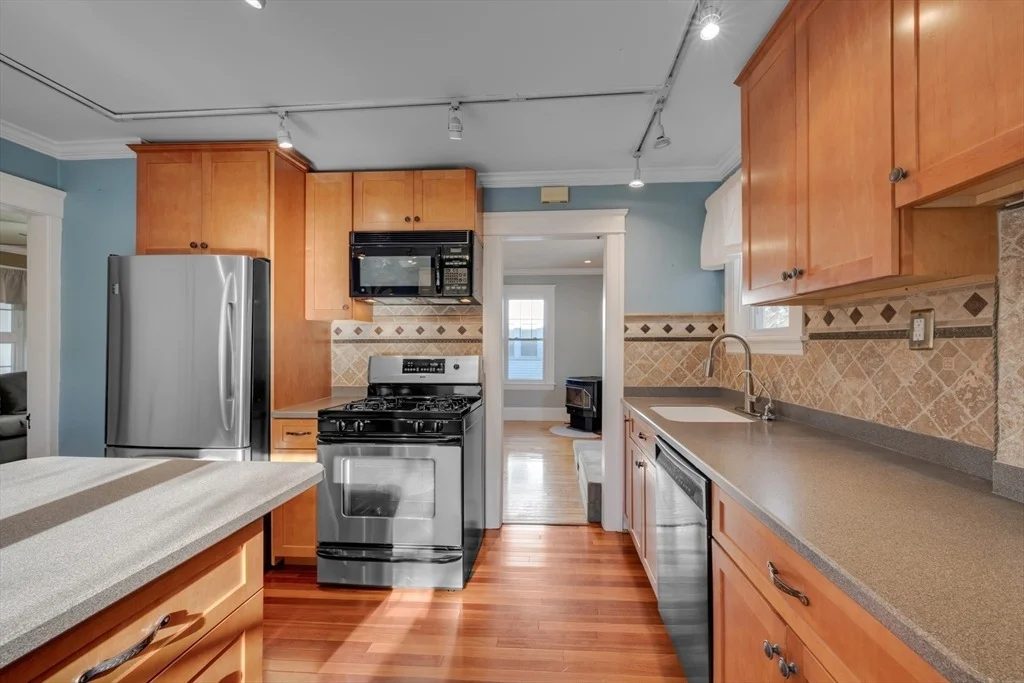 Photo of 113 Bay State Road