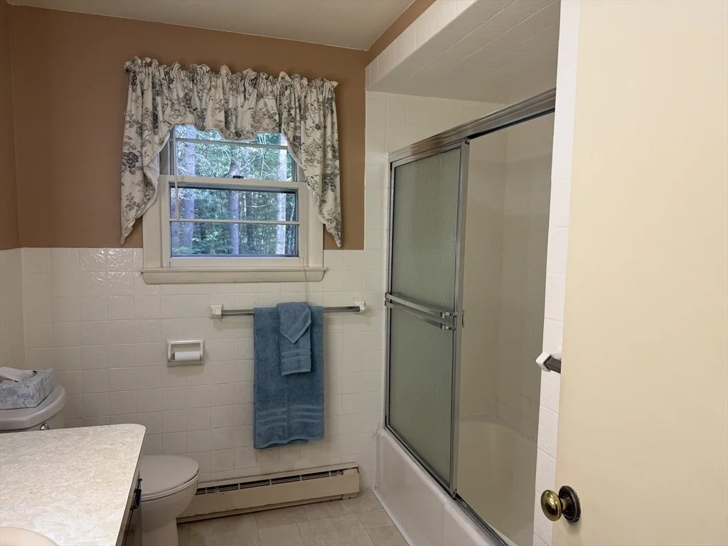 Photo of 35 Carleton Rd