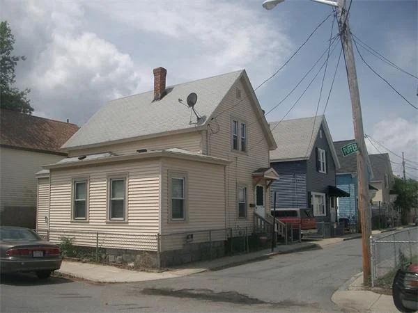 Photo of 2 Puffer Avenue