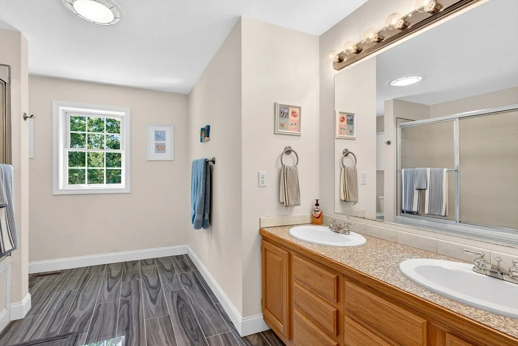 Photo of 176 Robbs Hill Rd