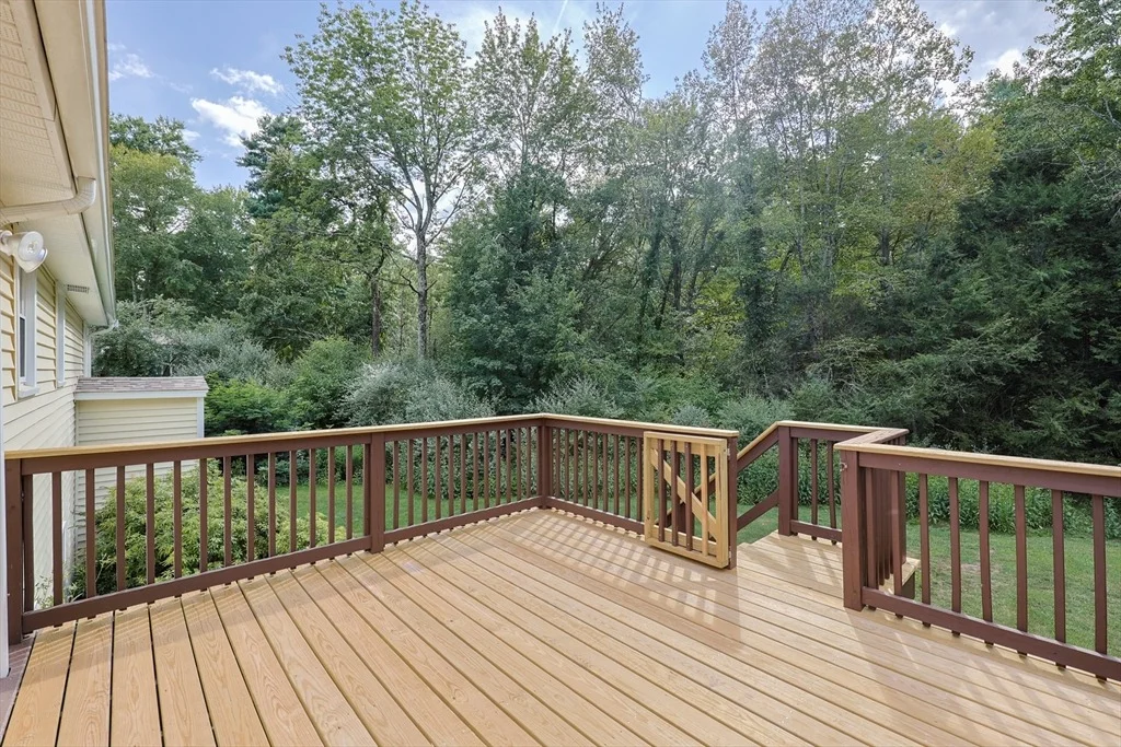 Photo of 37 Oakleaf Dr