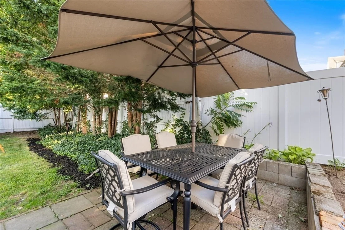 Photo of 33 Ninth Ave